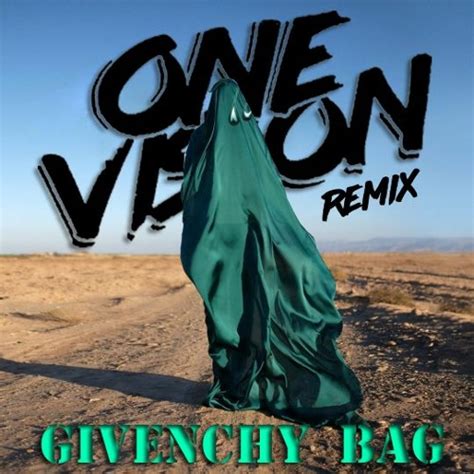 Ronnie Flex – Givenchy Bag 